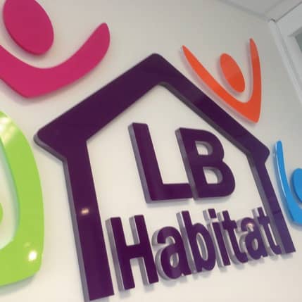 AMENAGEMENT DE L’ESPACE D’ACCUEIL DU GROUPE LB HABITAT