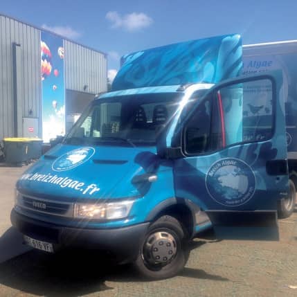 TOTAL COVERING SUR FOOD TRUCK